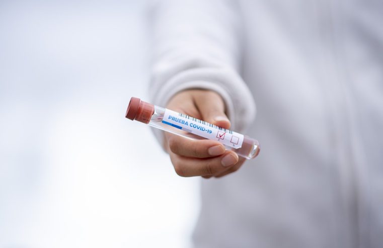 Vacina chinesa: voluntários para testes contra a Covid-19 já podem se inscrever em Niterói