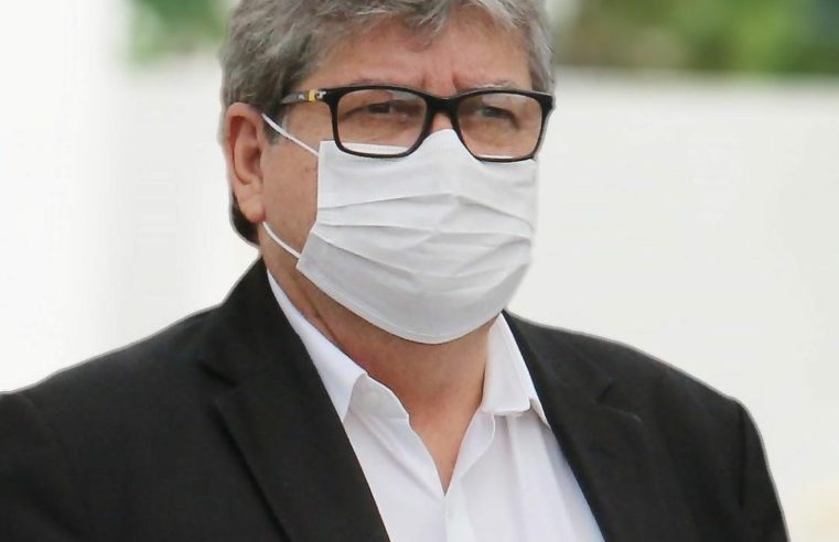 João Azevêdo assina contrato com o BID e fala com a imprensa sobre investimentos de US$ 45 milhões na Saúde