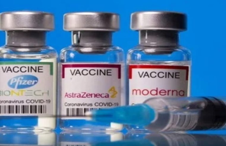 Combinar 1ª dose da AstraZeneca com 2ª da vacina da Pfizer é eficaz contra covid, diz estudo