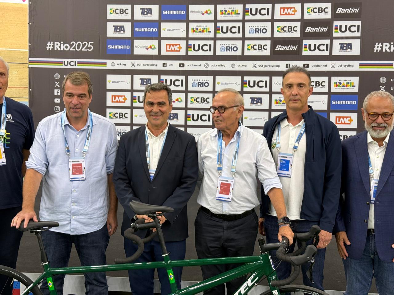 Cícero Lucena confirma instalação da primeira escola de paraciclismo do Brasil em João Pessoa