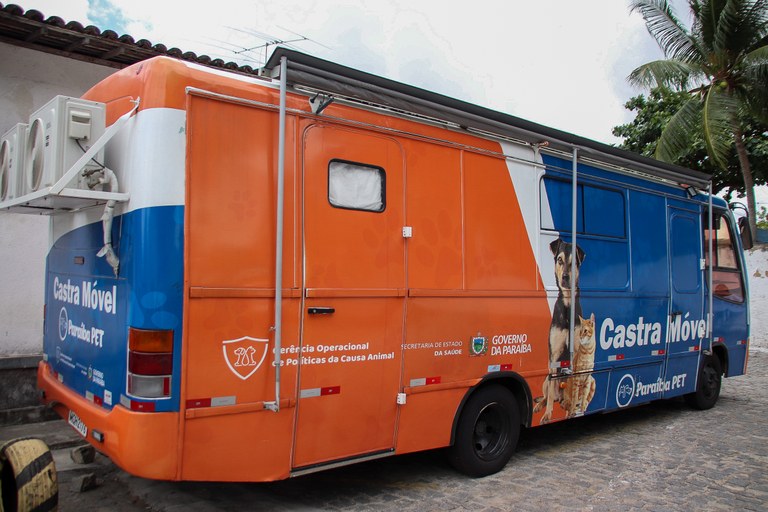 Programa Paraiba Pet dá continuidade ao serviço de castração no Manaíra Shopping nesta segunda-feira